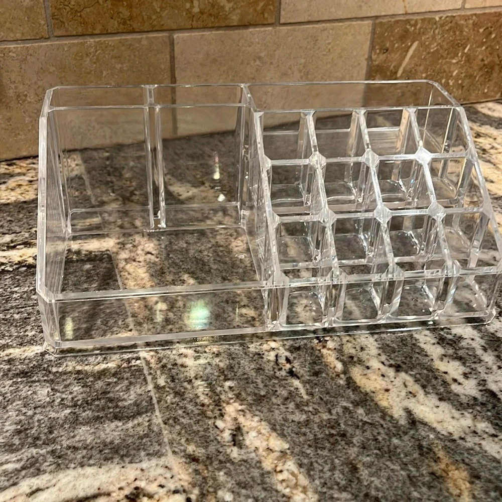 Clear Polycarbonate Makeup organizer 16 lipstick